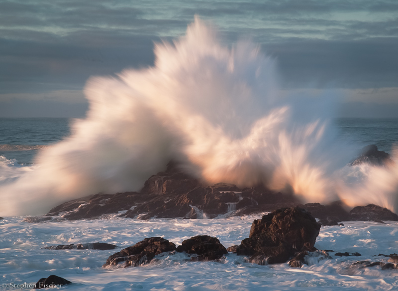 Explosive wave motion
